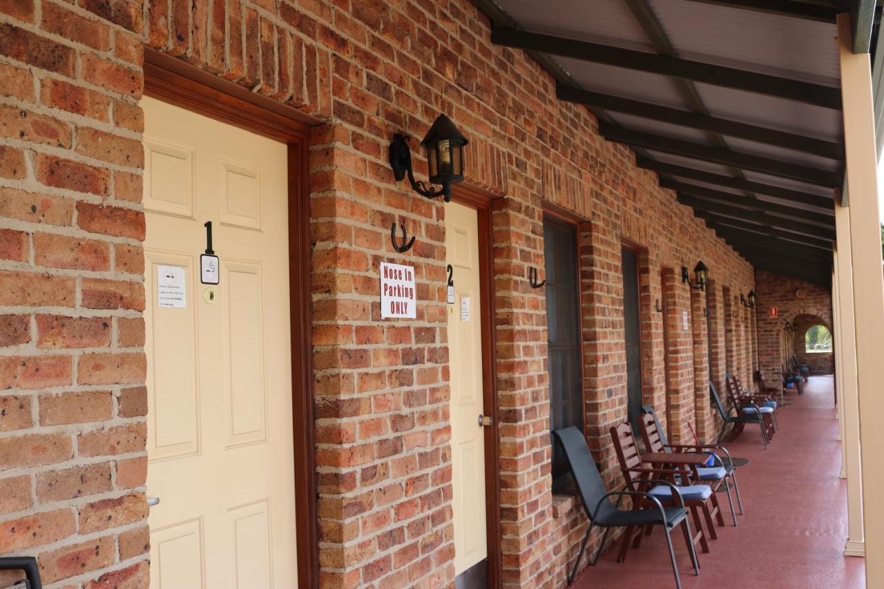 Sandstock Motor Inn Armidale Kültér fotó